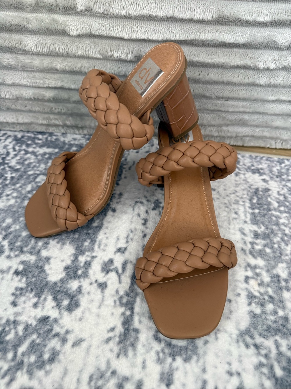 Dolce Vita Two Strap Tan Heeled Sandals Size 9